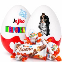 Ślubna Niespodzianka XXL z imionami Pary Młodej. Personalizowany, oryginalny, wyjątkowy, ciekawy prezent na ślub i rocznicę ze słodyczami i grawerem.