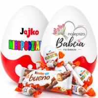 Kosz prezentowy dla Babci – Jajko Niespodzianka XXL ze słodyczami. Zestaw prezentowy na Dzień Babci ze słodyczami Kinder. Box prezentowy dla Babci.